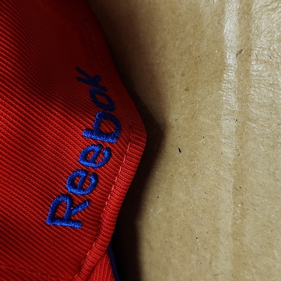 Reebok Red Cap with New York Rangers Logo - Picture 4 of 8